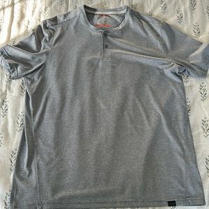 Hawke & Co dri-fit t-shirt